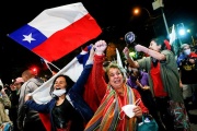 Chile: lo viejo no acaba de morir y lo nuevo no termina de nacer 
